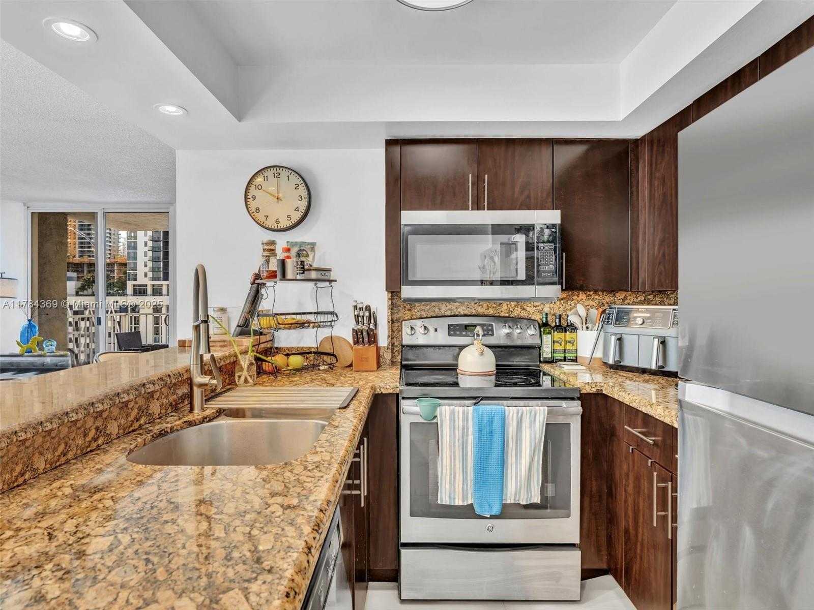 Small Image of 800 NORTH MIAMI AVE #E1204, Miami Number 9