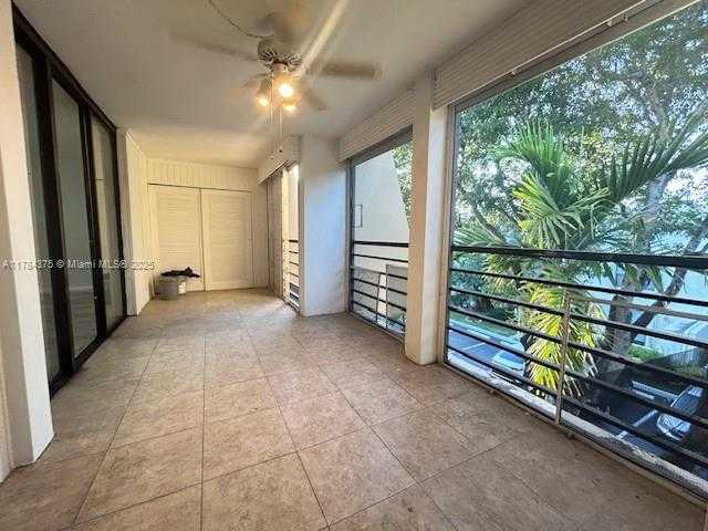 Small Image of 20200 WEST COUNTRY CLUB DR #PH16, Aventura Number 19
