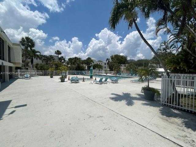 Small Image of 20200 WEST COUNTRY CLUB DR #PH16, Aventura Number 22