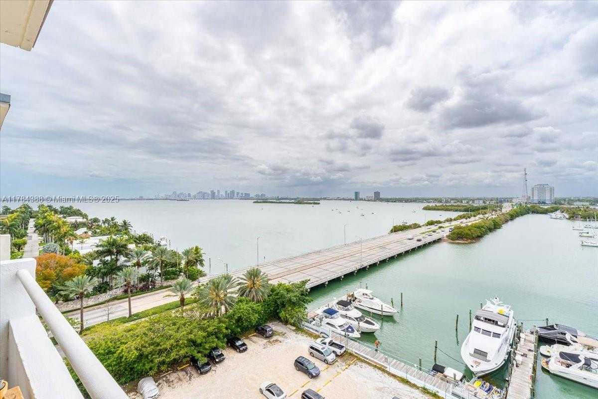 Small Image of 7904 WEST DR #1004, North Bay Village Number 20
