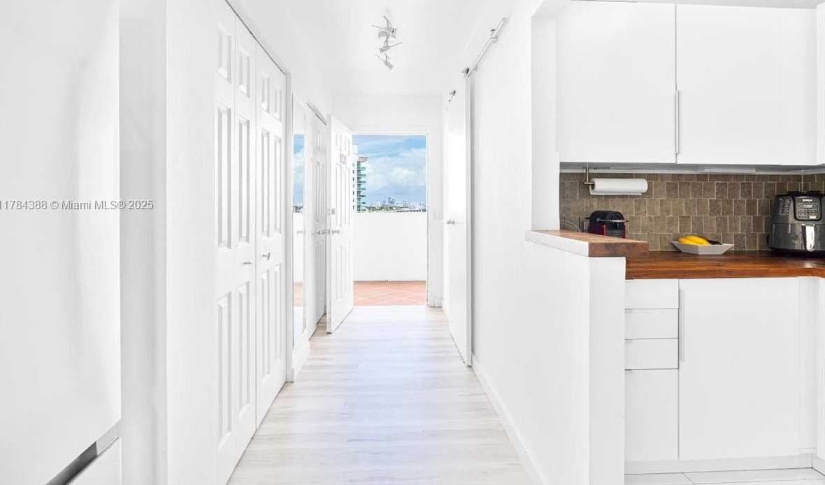 Small Image of 7904 WEST DR #1004, North Bay Village Number 30