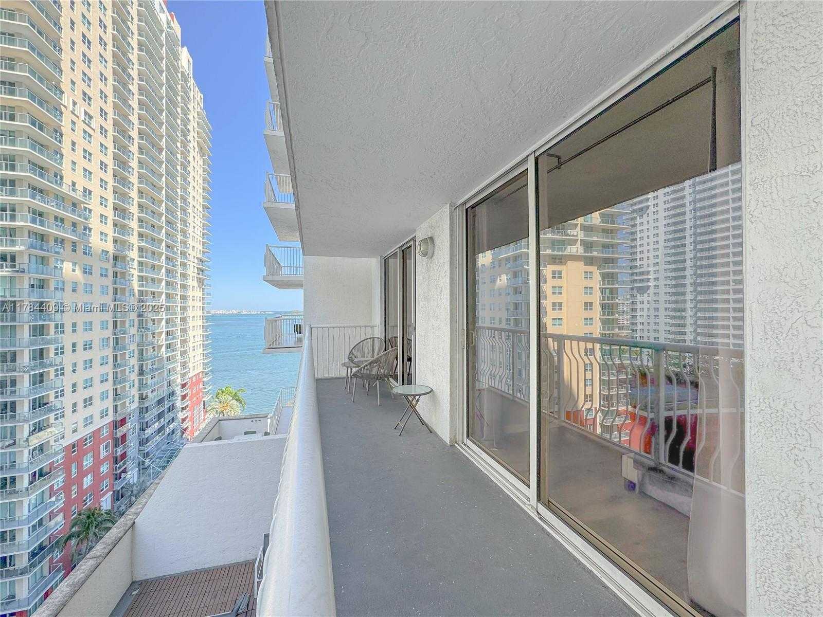 Small Image of 1200 BRICKELL BAY DR #1504, Miami Number 13