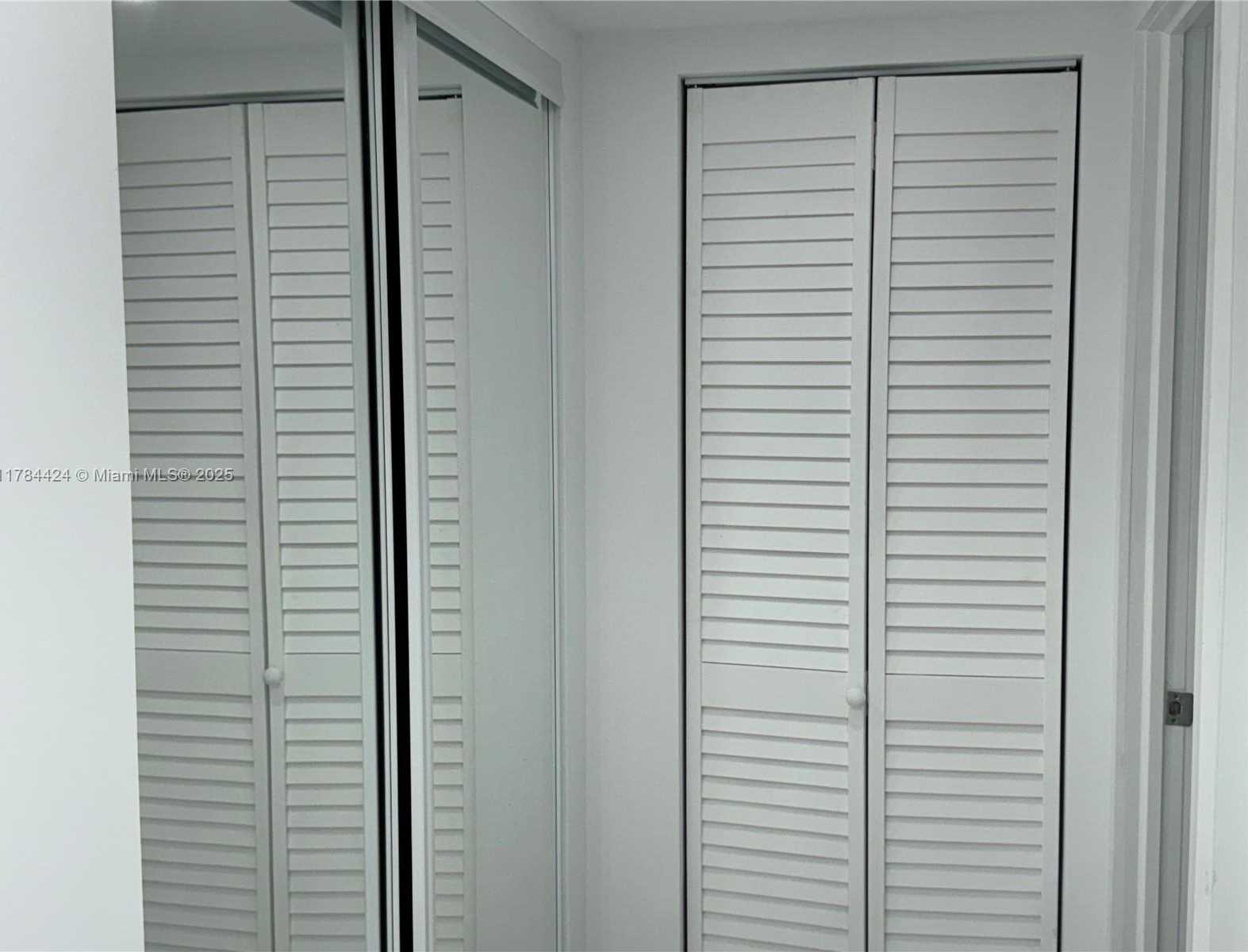 Small Image of 18031 BISCAYNE BLVD #502, Aventura Number 18