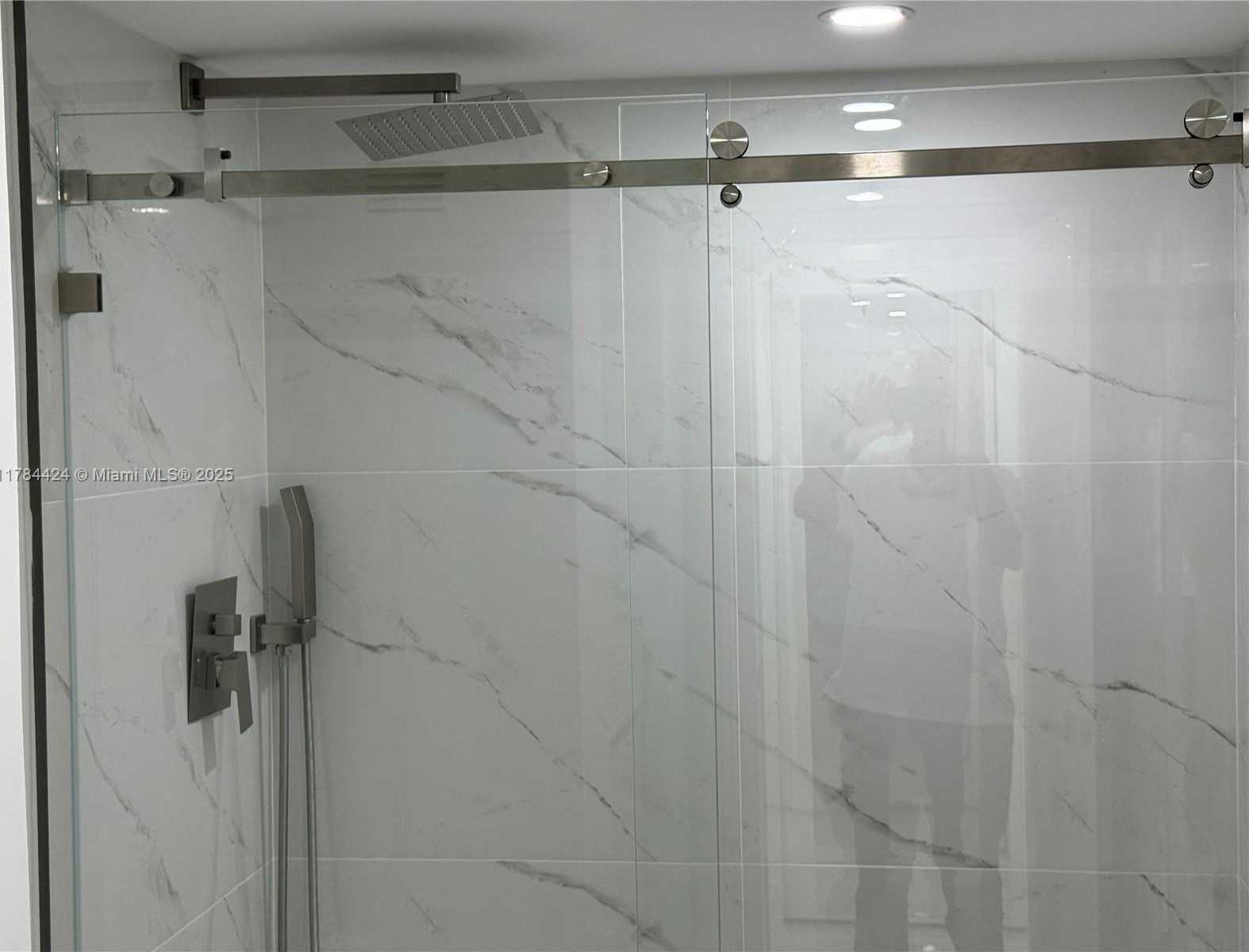 Small Image of 18031 BISCAYNE BLVD #502, Aventura Number 24