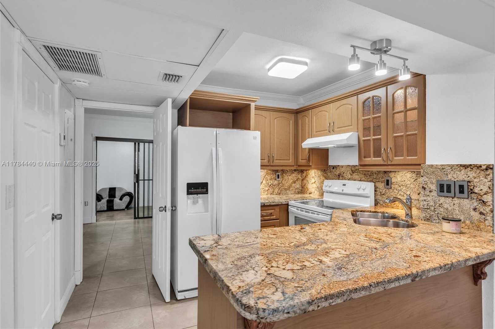 Small Image of 2170 WEST 60TH ST #16108, Hialeah Number 14