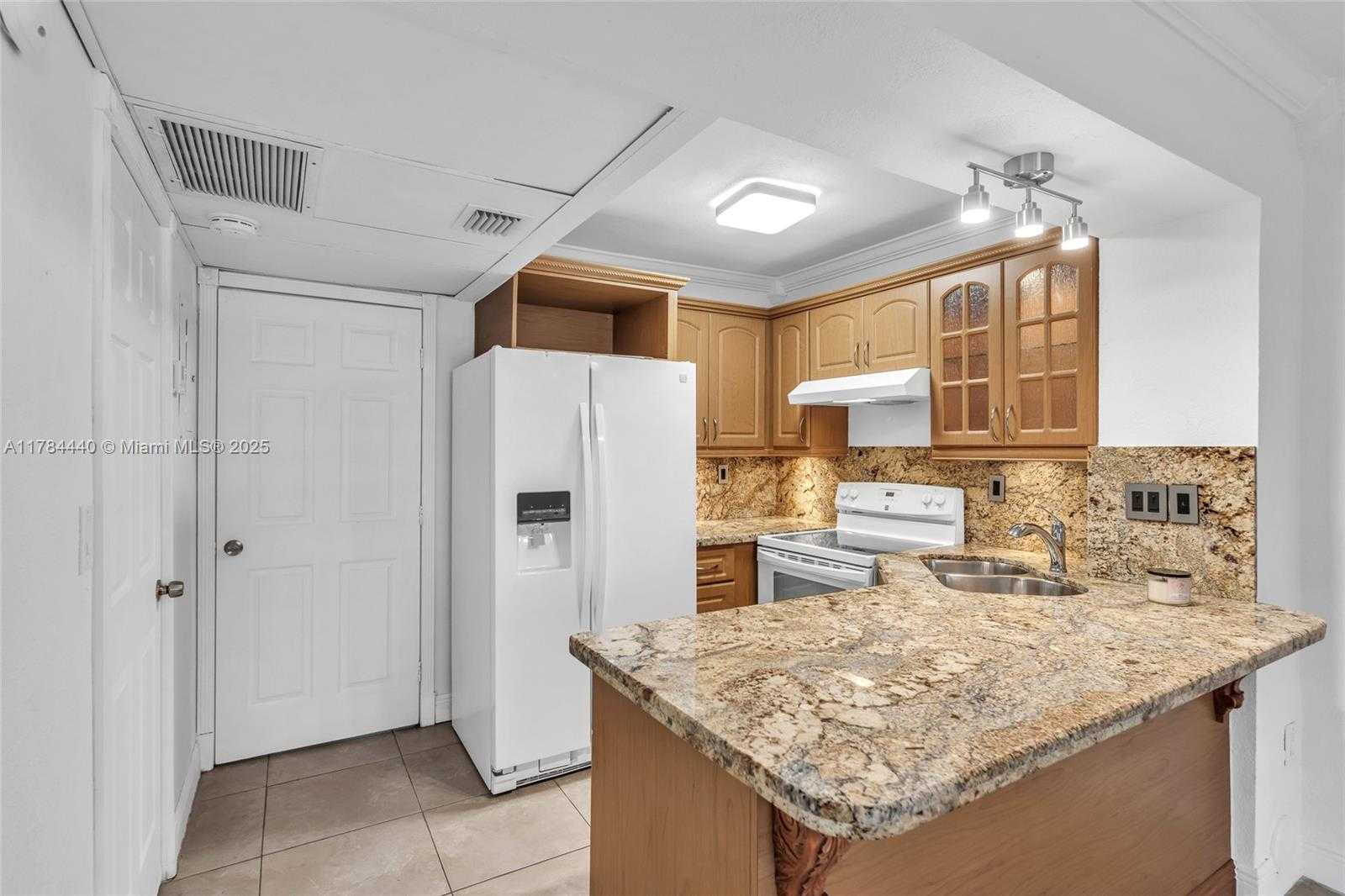 Small Image of 2170 WEST 60TH ST #16108, Hialeah Number 15