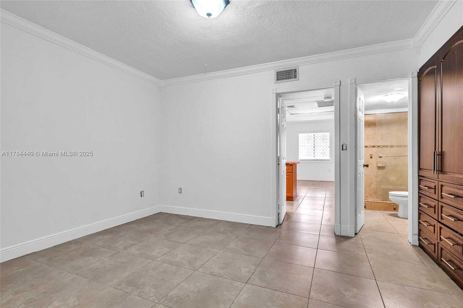 Small Image of 2170 WEST 60TH ST #16108, Hialeah Number 23