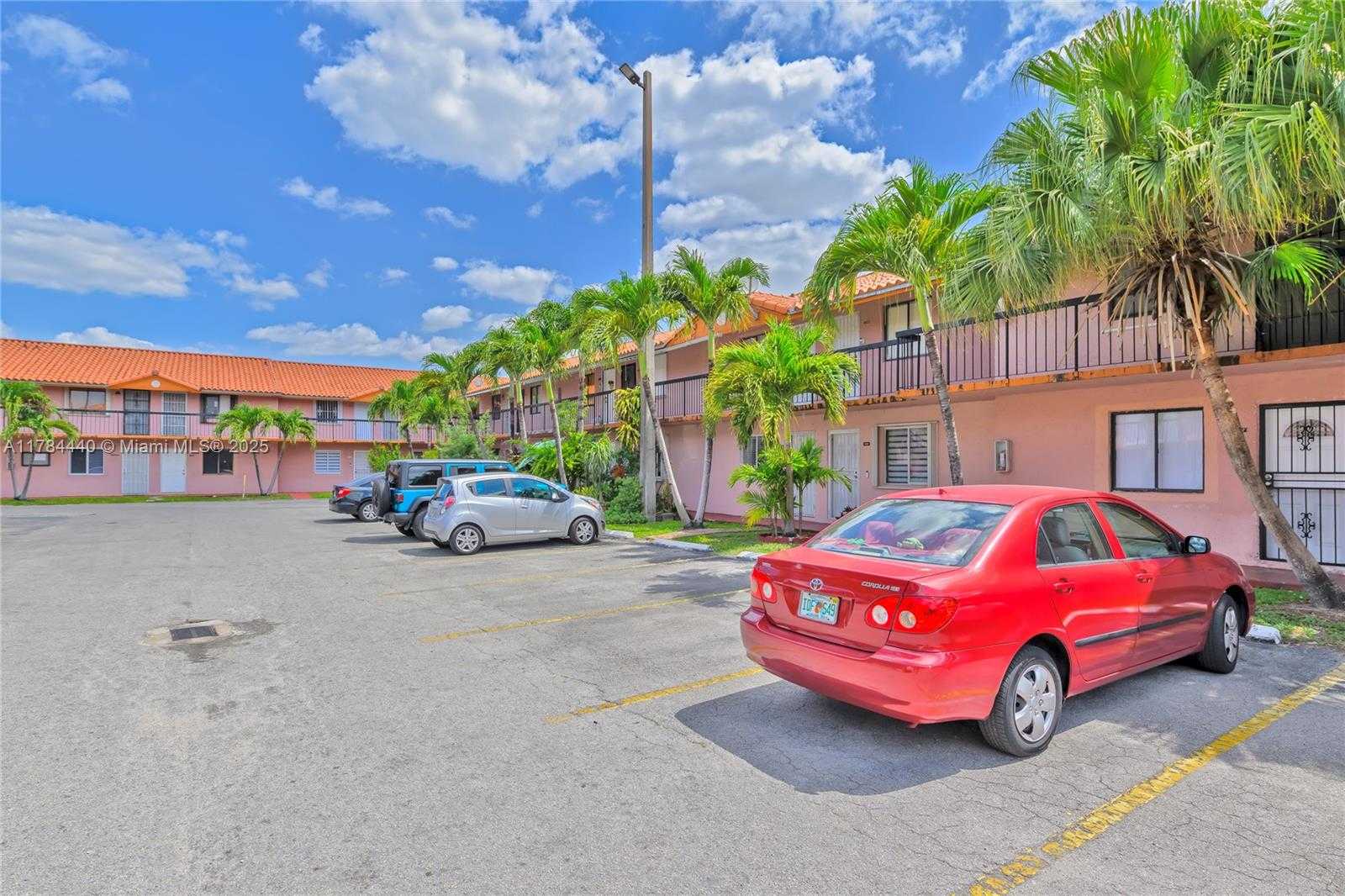 Small Image of 2170 WEST 60TH ST #16108, Hialeah Number 7