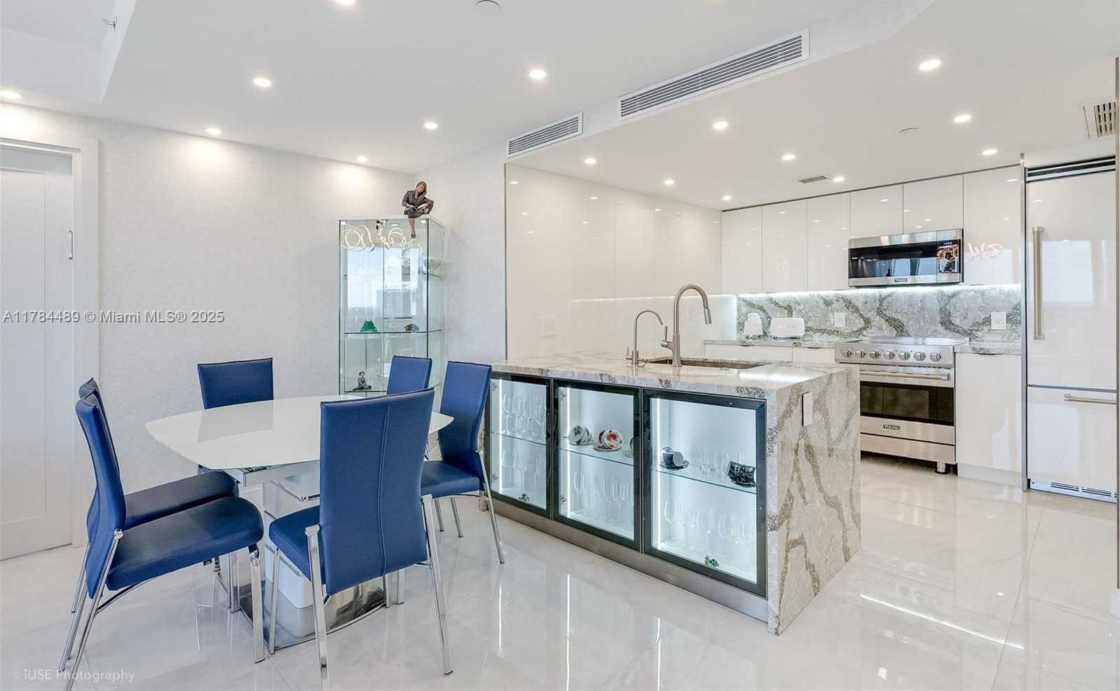 Small Image of 17201 COLLINS AVE #2409, Sunny Isles Beach Number 9