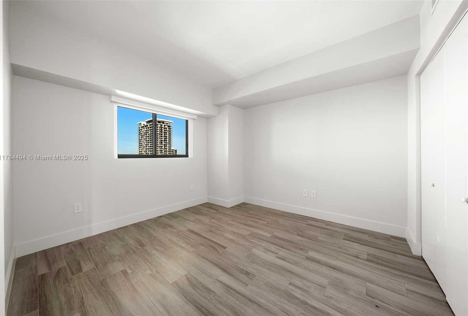 Small Image of 460 NORTH EAST 28TH ST #2707, Miami Number 12