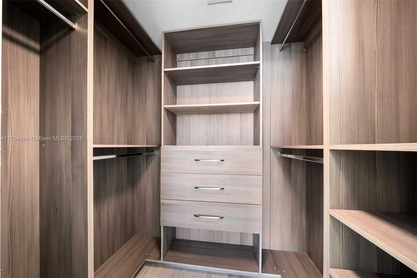 Small Image of 460 NORTH EAST 28TH ST #2707, Miami Number 8