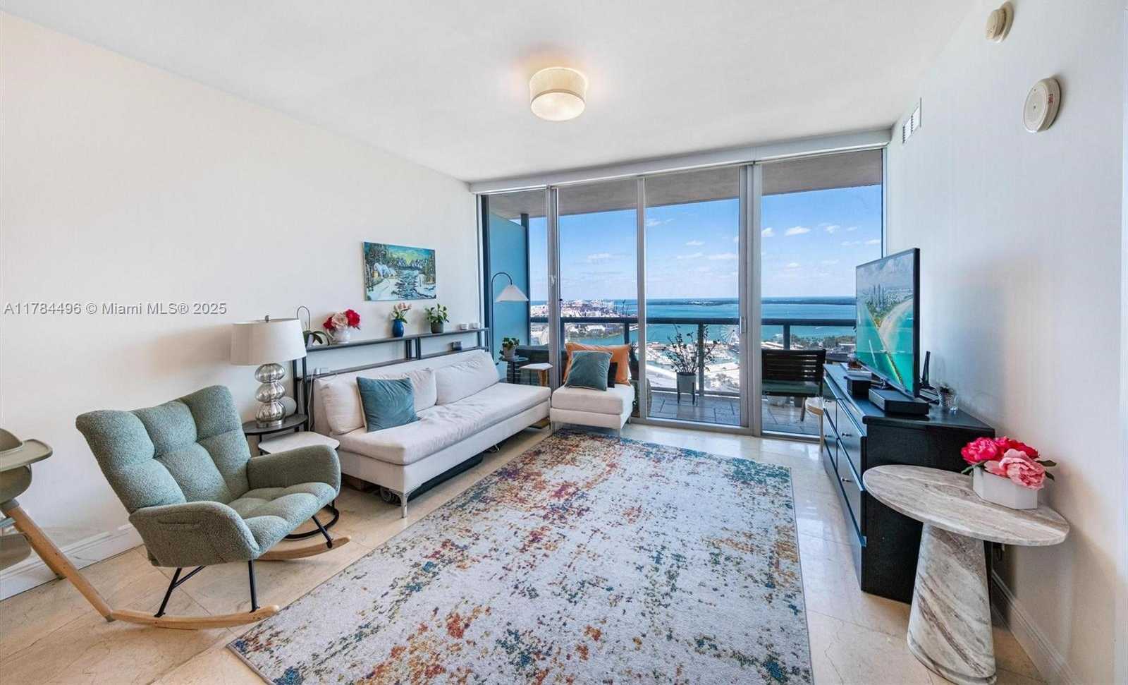 Small Image of 888 BISCAYNE BLVD #3207, Miami Number 3