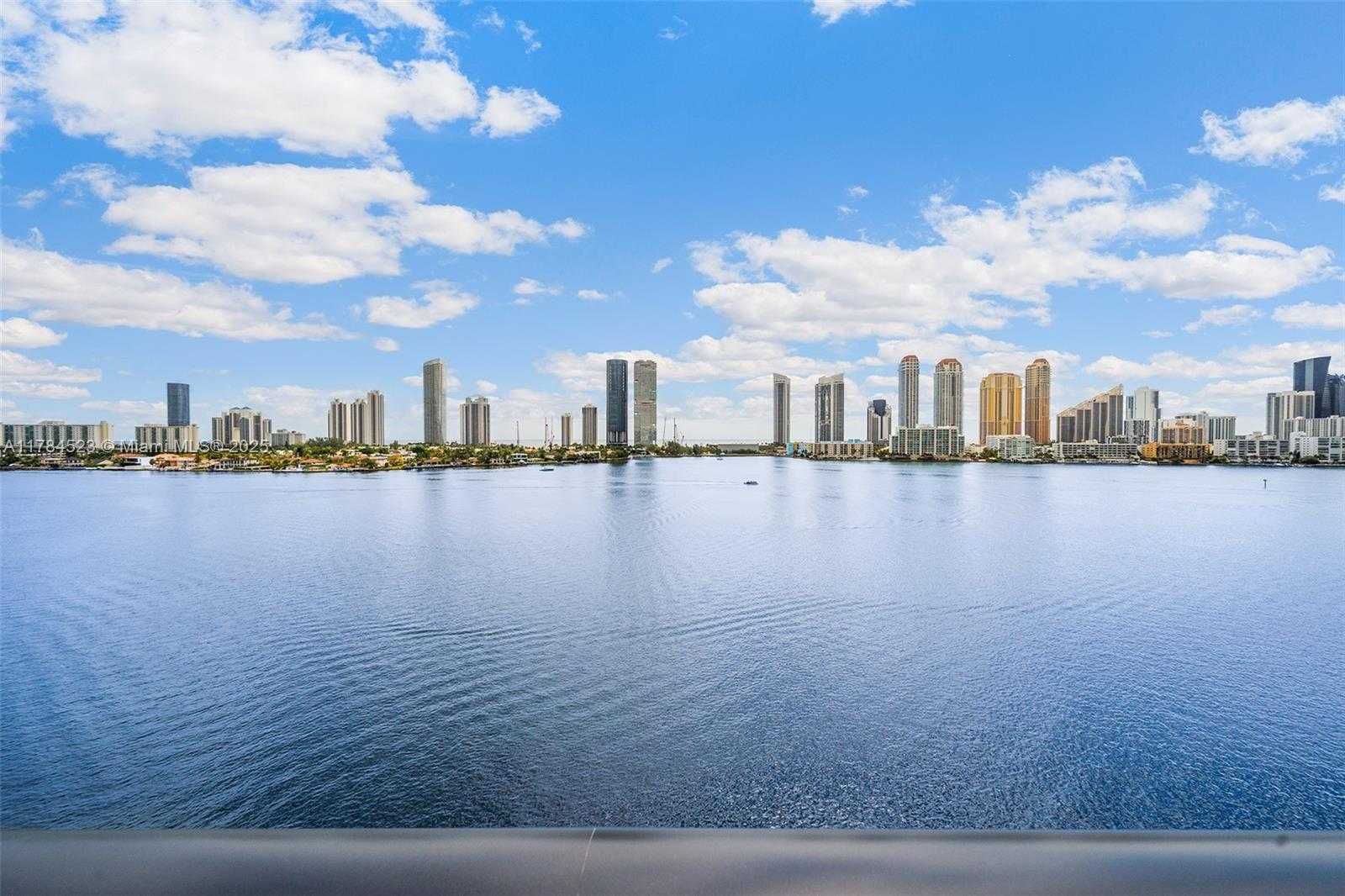 Small Image of 5500 ISLAND ESTATES DR #705, Aventura Number 13