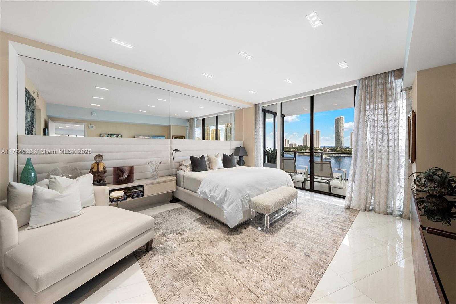 Small Image of 5500 ISLAND ESTATES DR #705, Aventura Number 27
