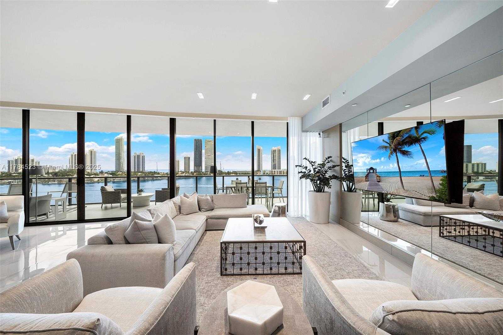 Small Image of 5500 ISLAND ESTATES DR #705, Aventura Number 3