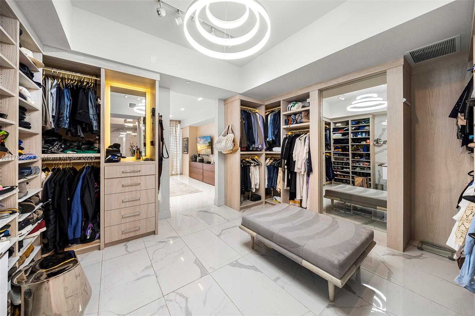 Small Image of 5500 ISLAND ESTATES DR #705, Aventura Number 31