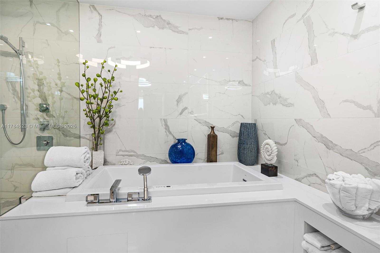 Small Image of 5500 ISLAND ESTATES DR #705, Aventura Number 37