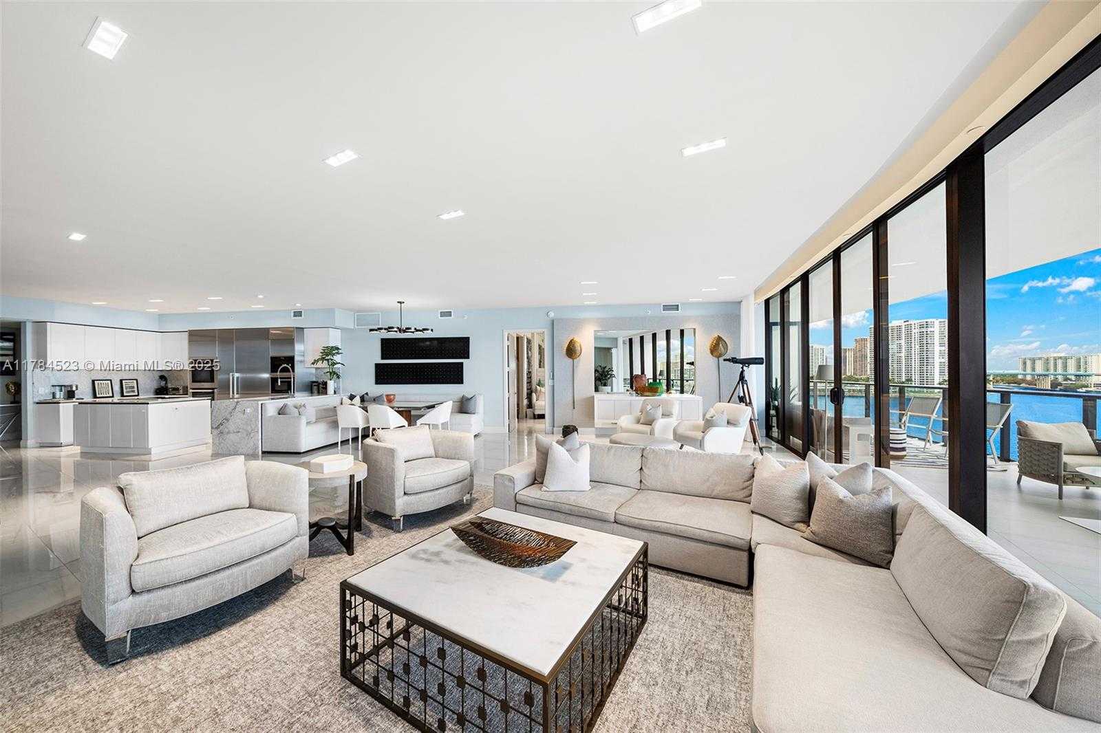 Small Image of 5500 ISLAND ESTATES DR #705, Aventura Number 4
