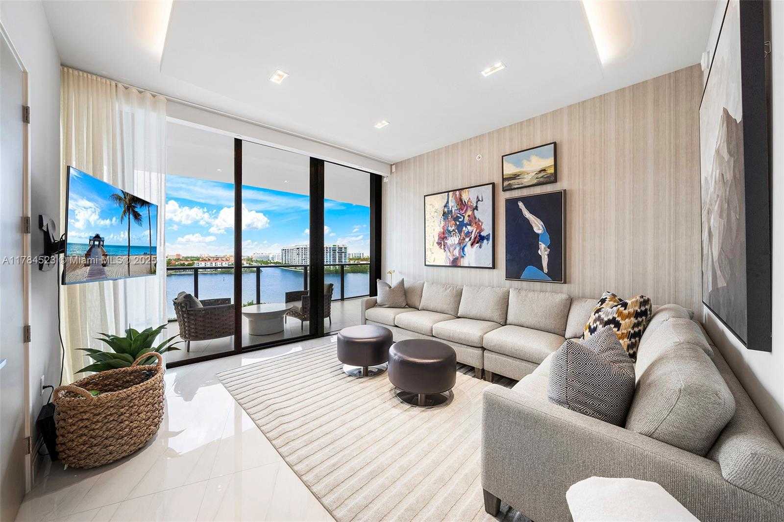 Small Image of 5500 ISLAND ESTATES DR #705, Aventura Number 55