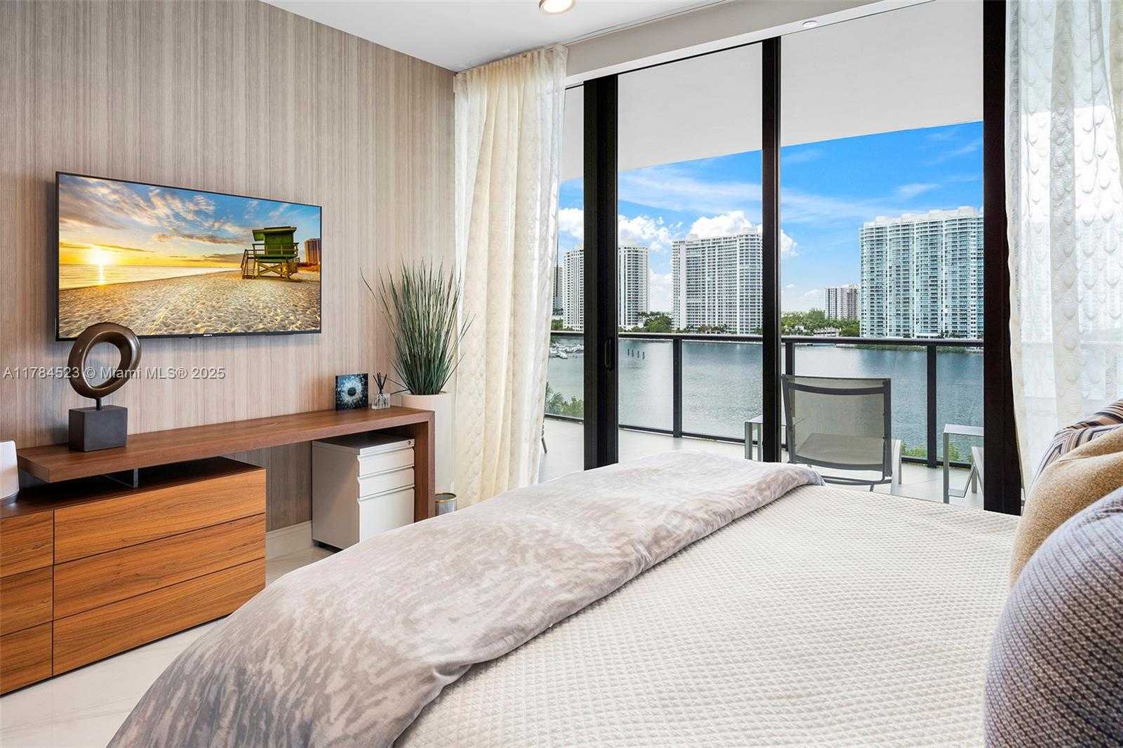 Small Image of 5500 ISLAND ESTATES DR #705, Aventura Number 61