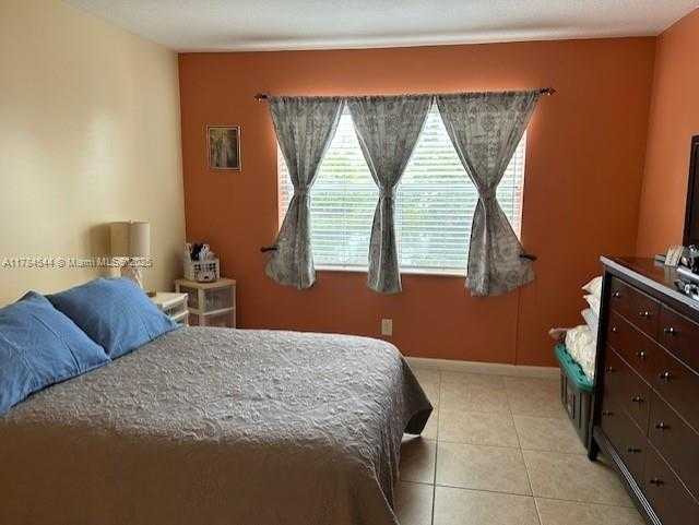 Small Image of 9350 SUNRISE LAKES BLVD #109, Sunrise Number 7
