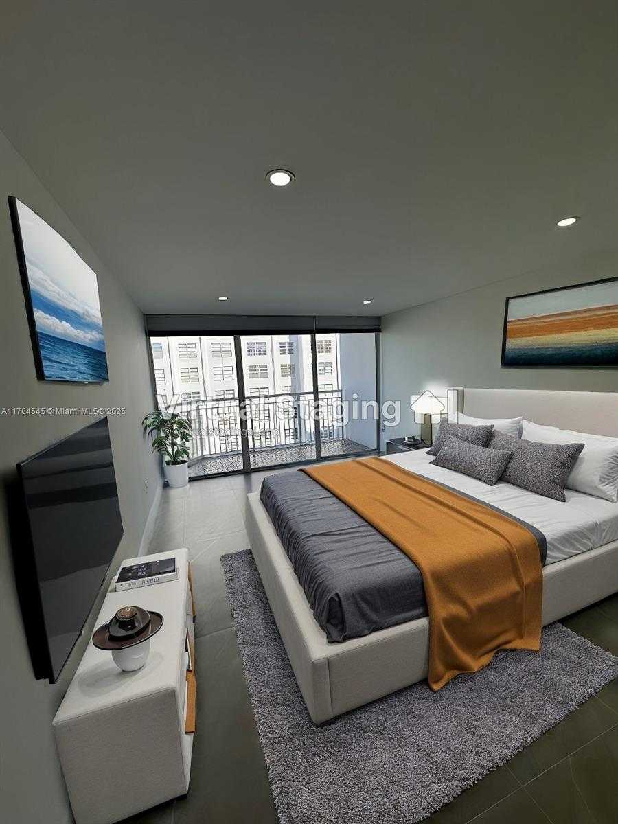 Small Image of 18051 BISCAYNE BLVD #1004, Aventura Number 13