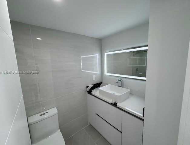 Small Image of 18051 BISCAYNE BLVD #1004, Aventura Number 5