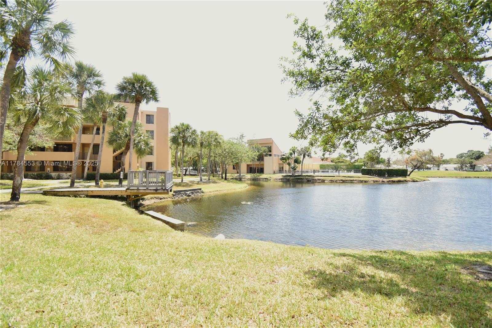 Small Image of 8592 WEST SUNRISE BLVD #303, Plantation Number 17