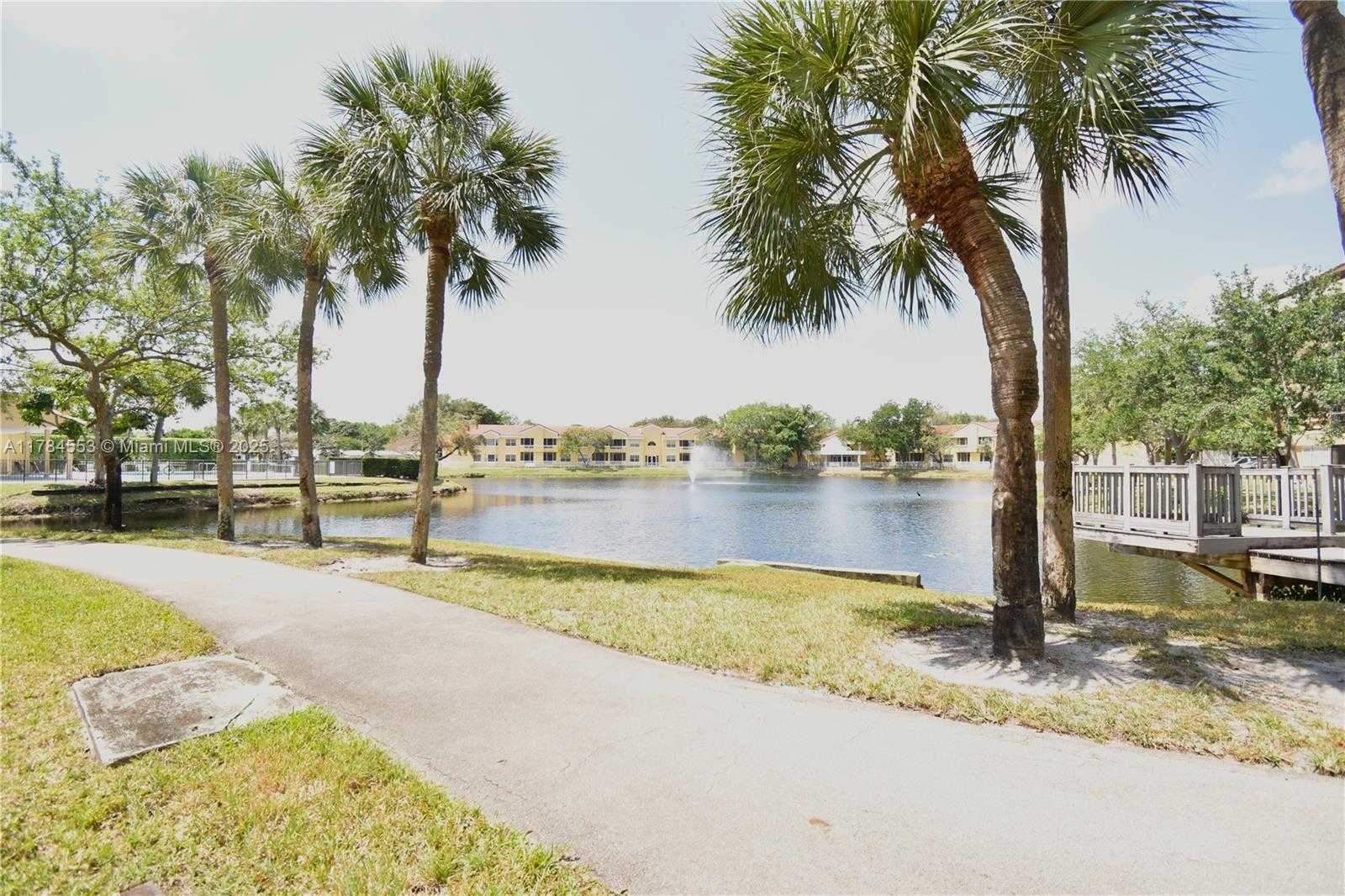 Small Image of 8592 WEST SUNRISE BLVD #303, Plantation Number 2