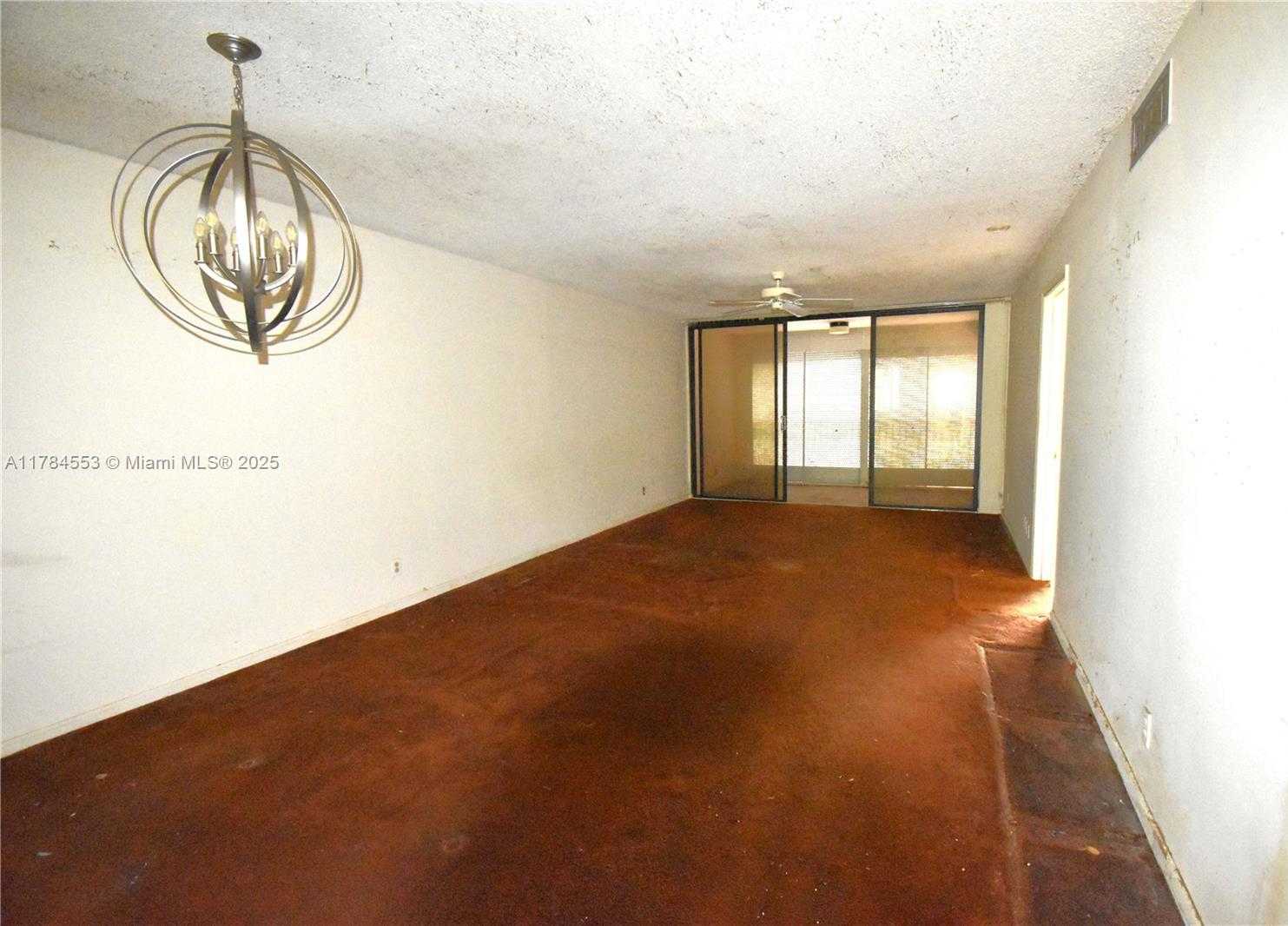 Small Image of 8592 WEST SUNRISE BLVD #303, Plantation Number 6