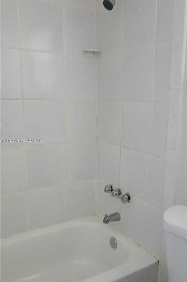 Small Image of 5831 BLUEBERRY CT #80, Lauderhill Number 6