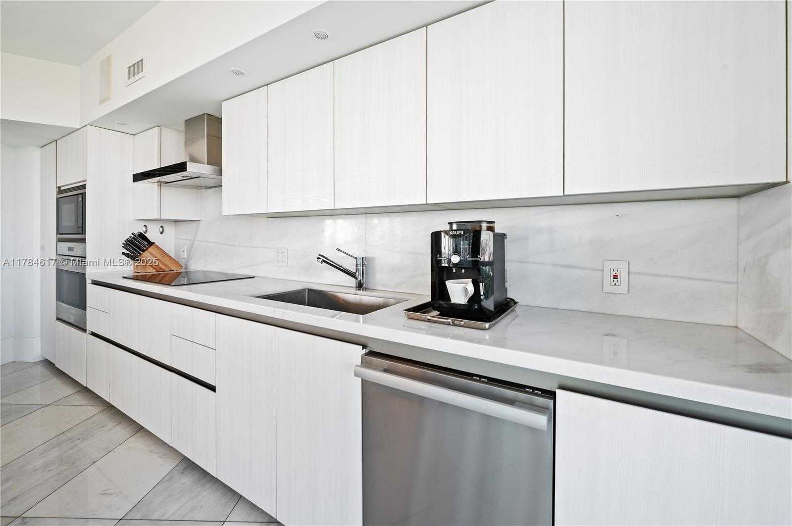 Small Image of 2127 BRICKELL AVE #2104, Miami Number 11