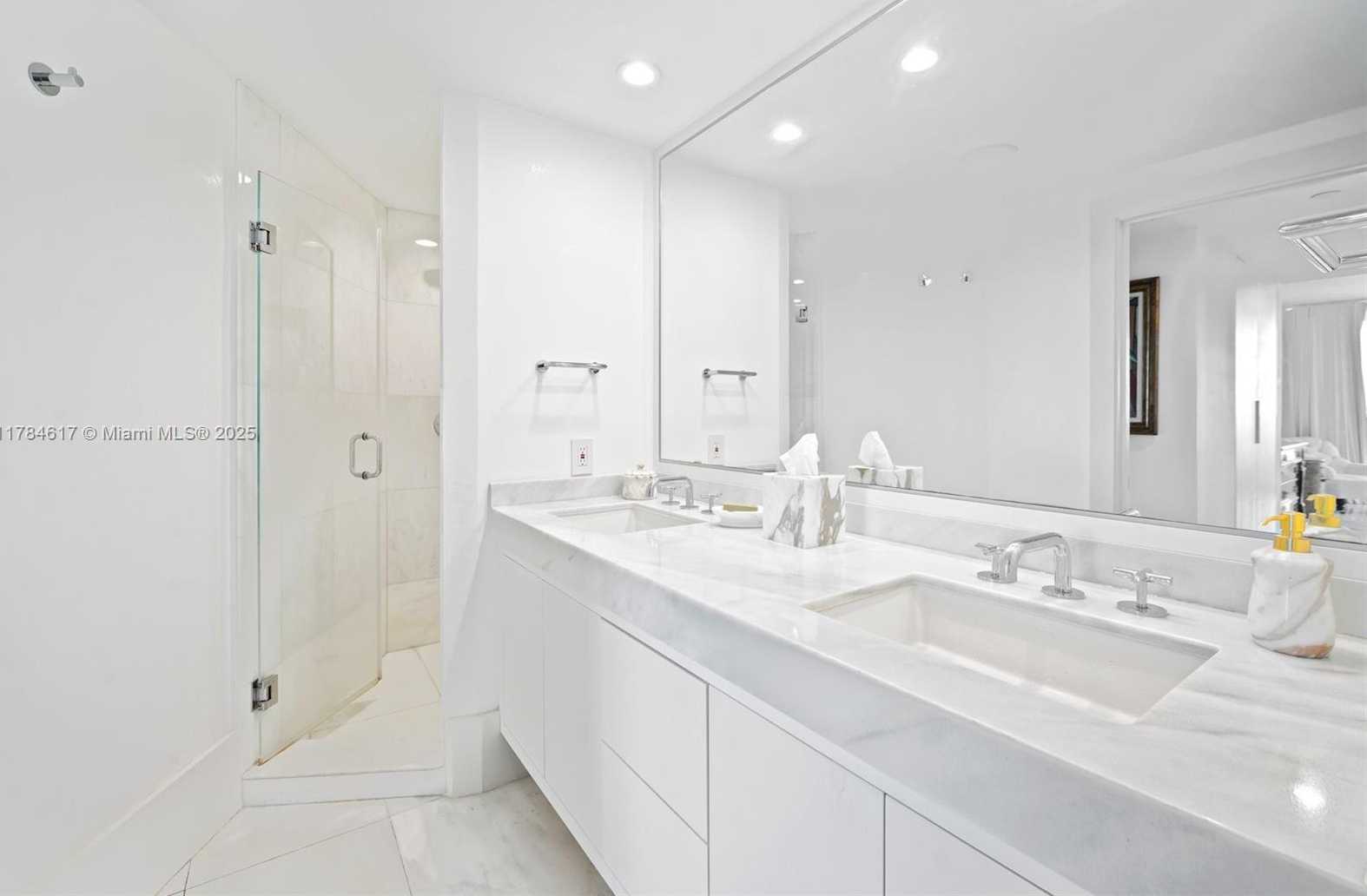 Small Image of 2127 BRICKELL AVE #2104, Miami Number 15