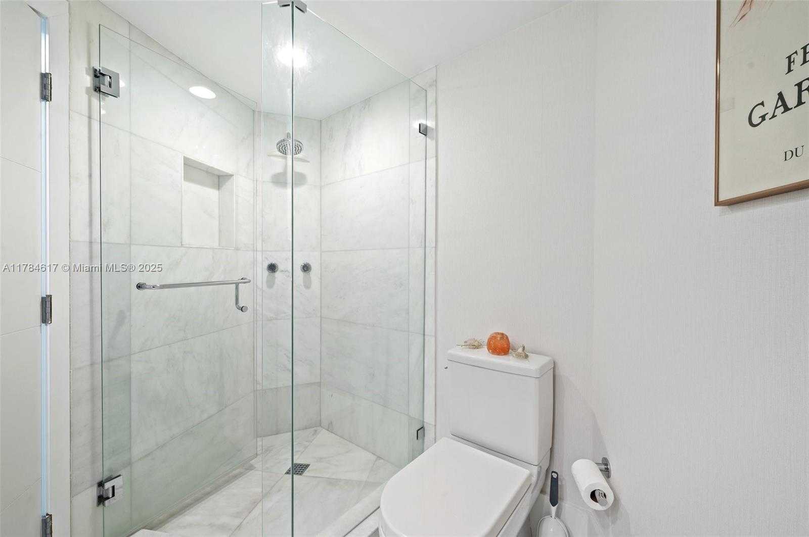 Small Image of 2127 BRICKELL AVE #2104, Miami Number 19