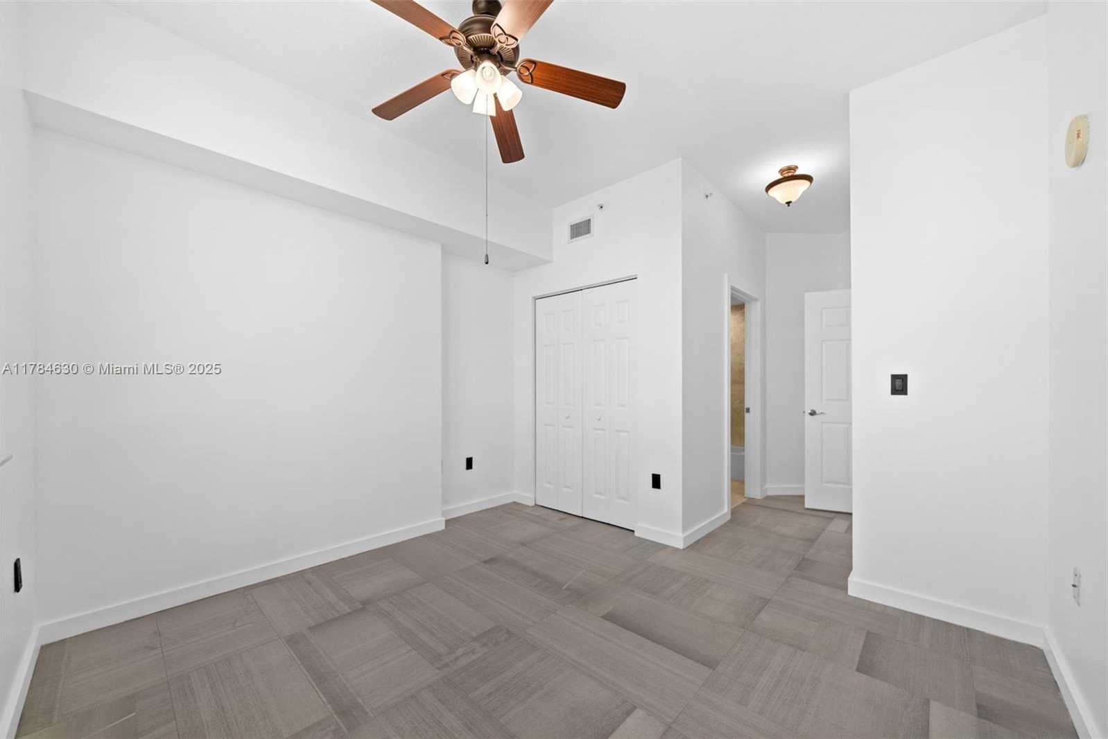Small Image of 1745 EAST HALLANDALE BEACH BLVD #PH05W, Hallandale Beach Number 10