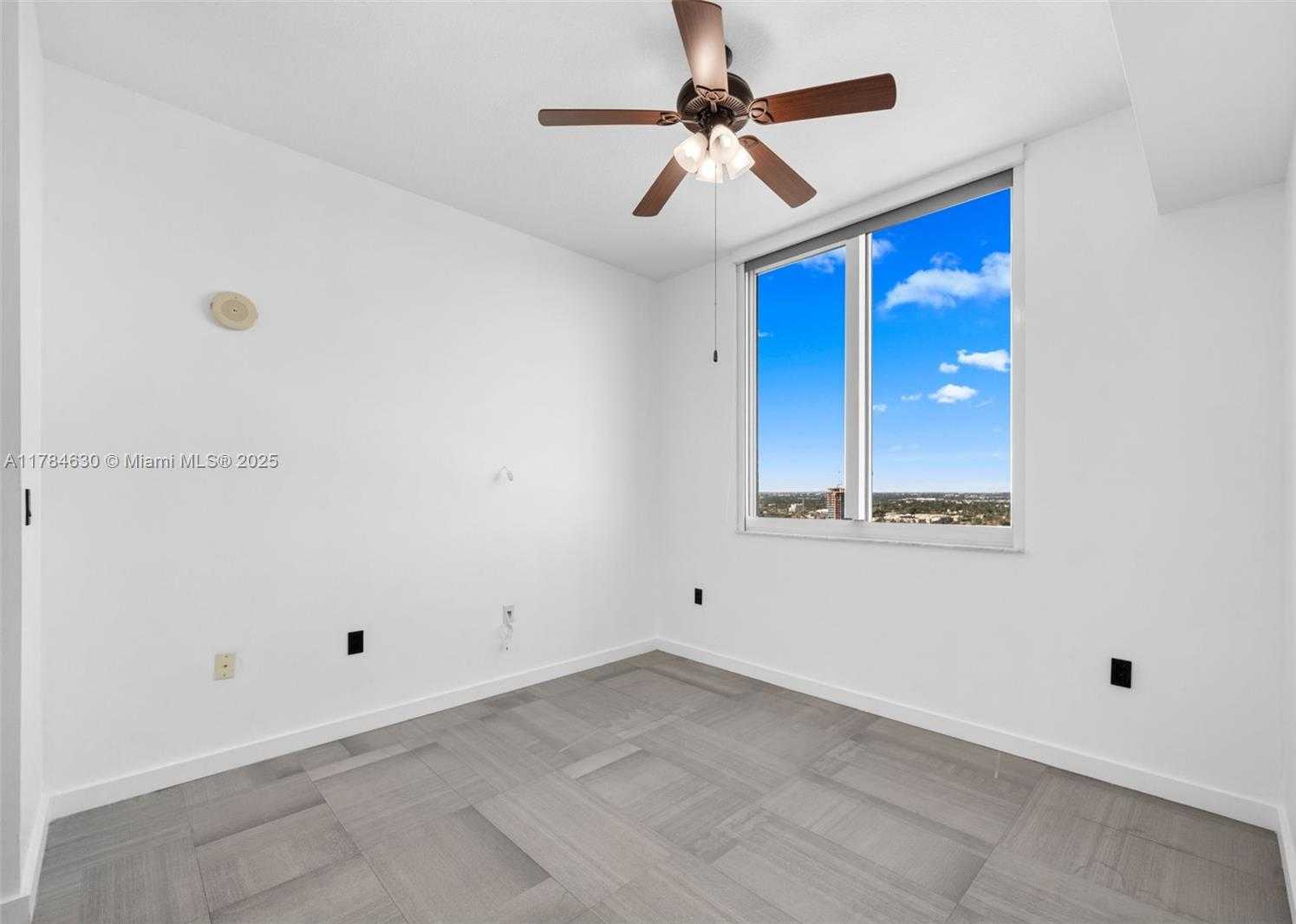 Small Image of 1745 EAST HALLANDALE BEACH BLVD #PH05W, Hallandale Beach Number 8