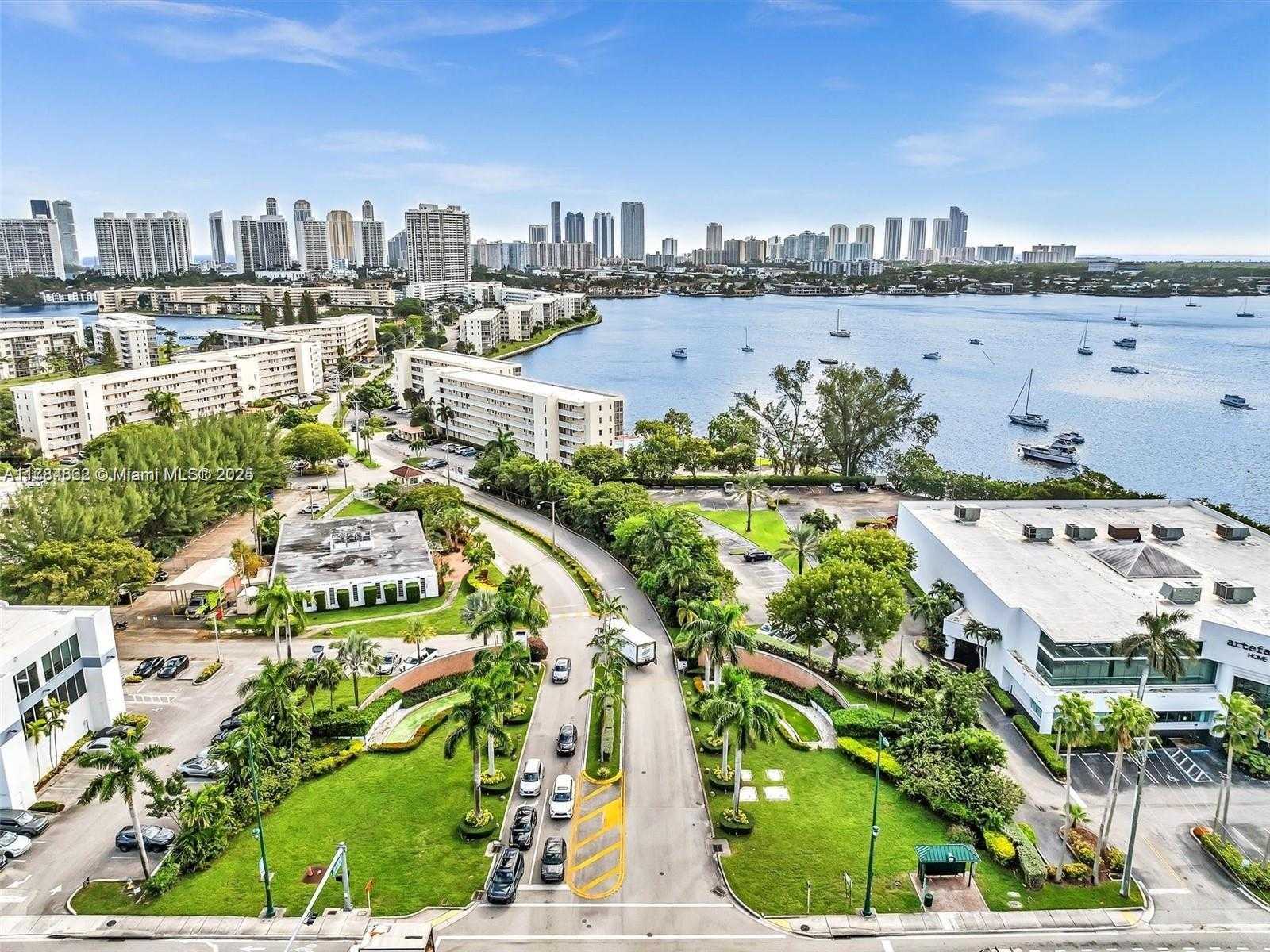 Small Image of Aventura Number 36