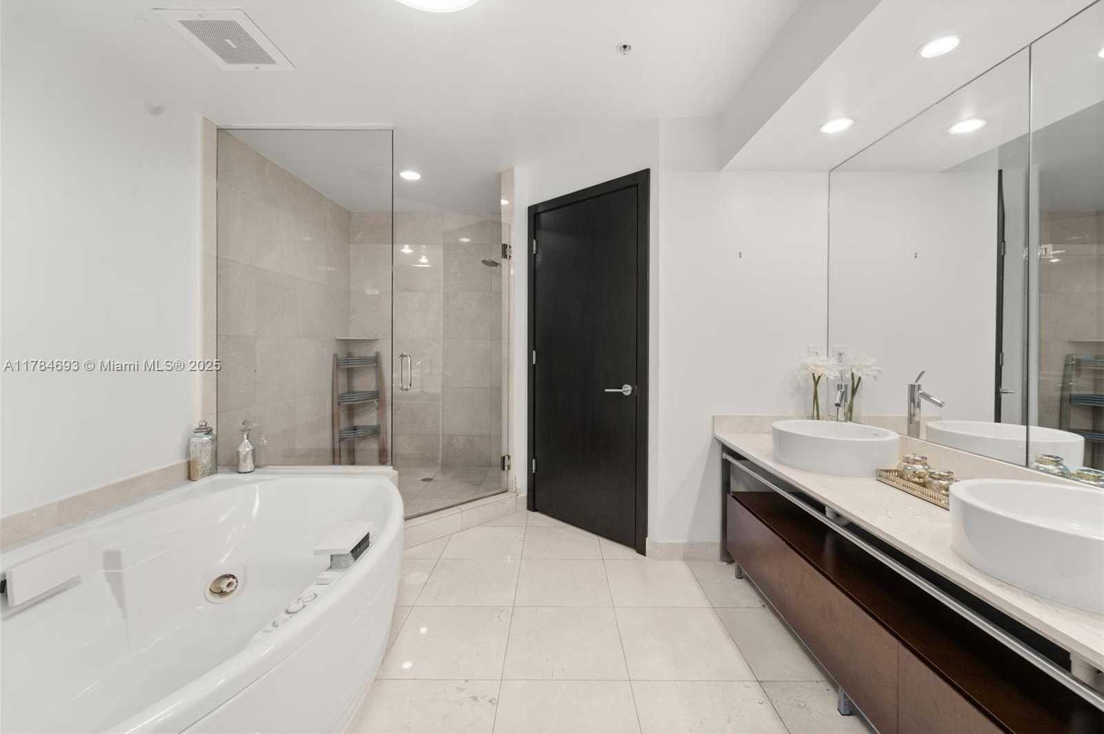 Small Image of 16275 COLLINS AVE #2202, Sunny Isles Beach Number 9