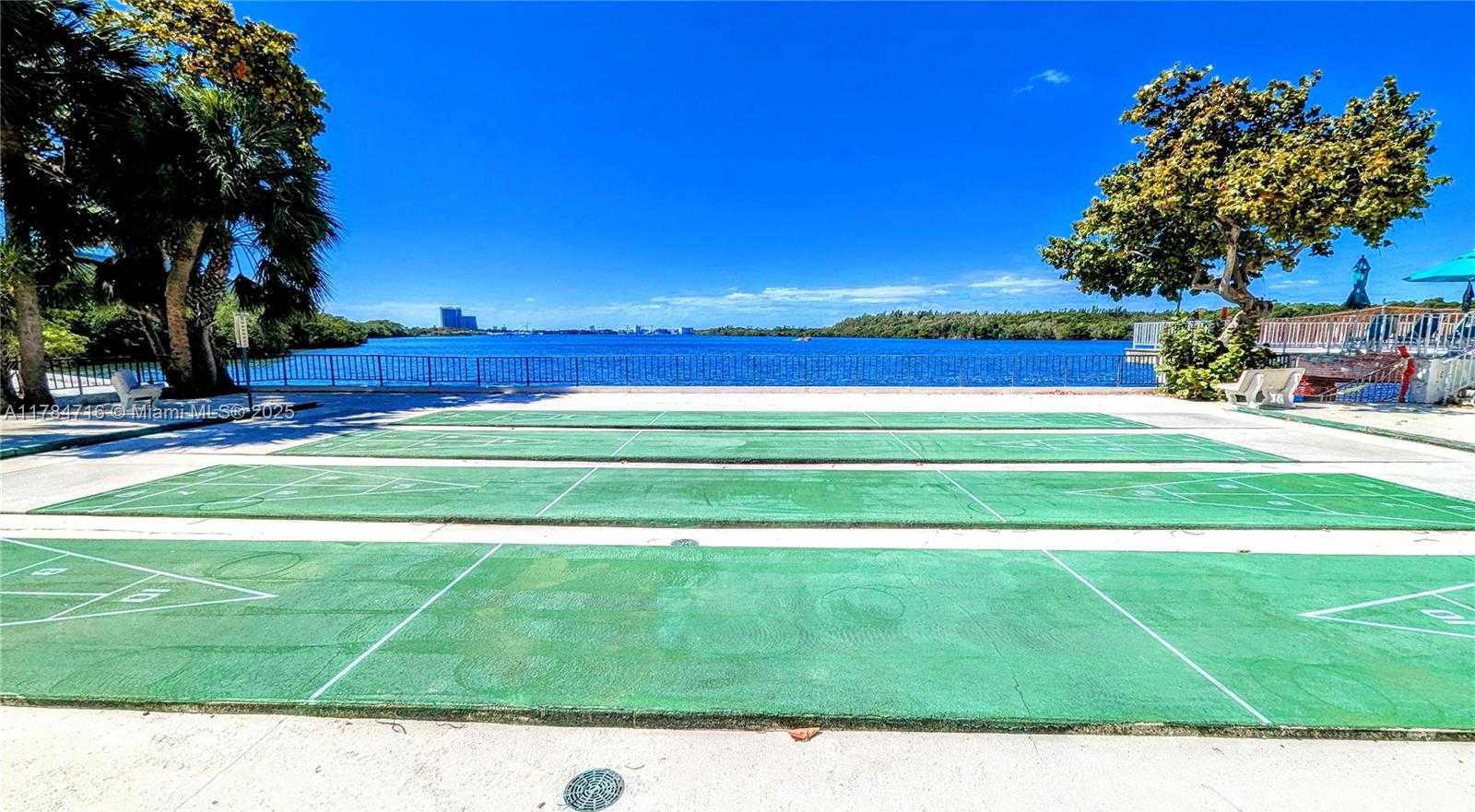 Small Image of 300 BAYVIEW DR #206, Sunny Isles Beach Number 32