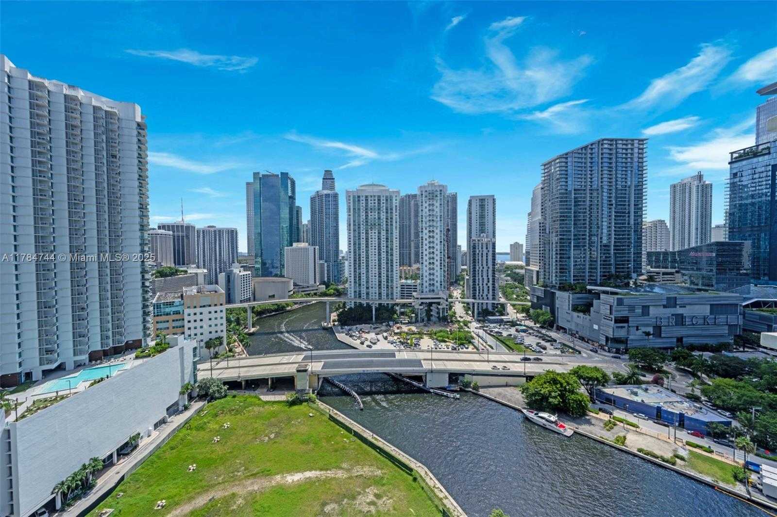 Small Image of 92 SOUTH WEST 3RD ST #4605, Miami Number 16