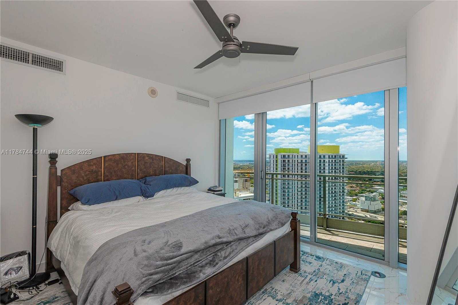 Small Image of 92 SOUTH WEST 3RD ST #4605, Miami Number 5