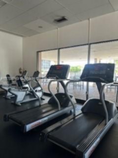 Small Image of 20379 E Country Club Dr, Aventura, FL 33180, USA Number 44
