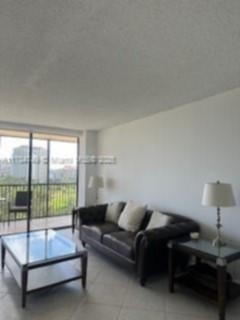 Small Image of 20379 E Country Club Dr, Aventura, FL 33180, USA Number 9
