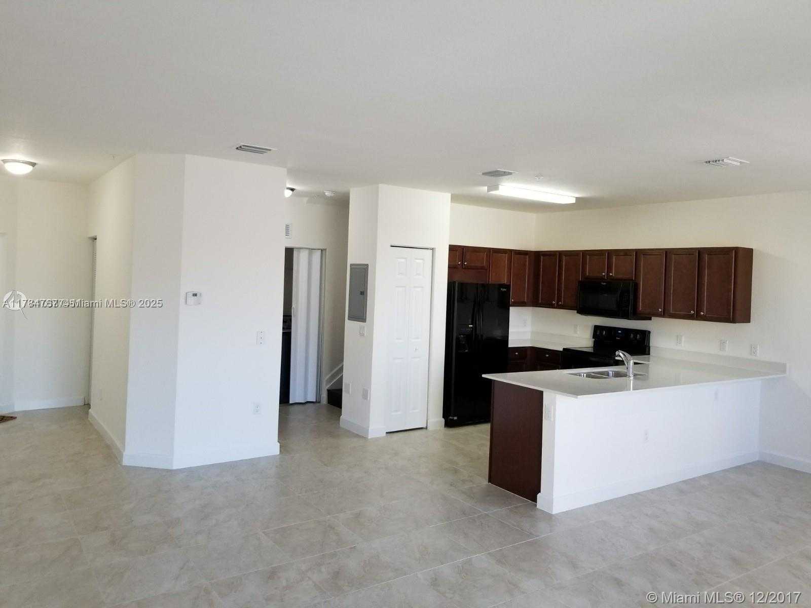 Small Image of 290 NORTH WEST 109TH AVE #216, Miami Number 14