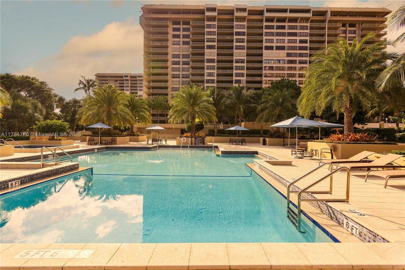 Small Image of 2 GROVE ISLE DR #B703, Miami Number 12