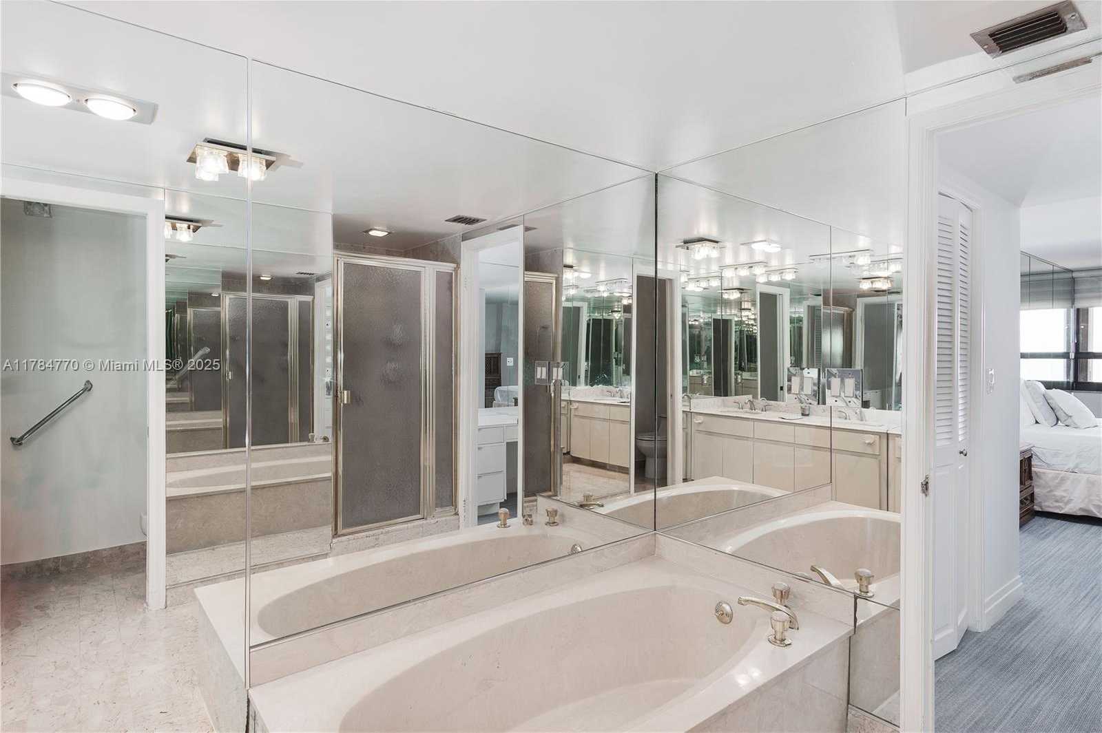 Small Image of 2 GROVE ISLE DR #B703, Miami Number 6