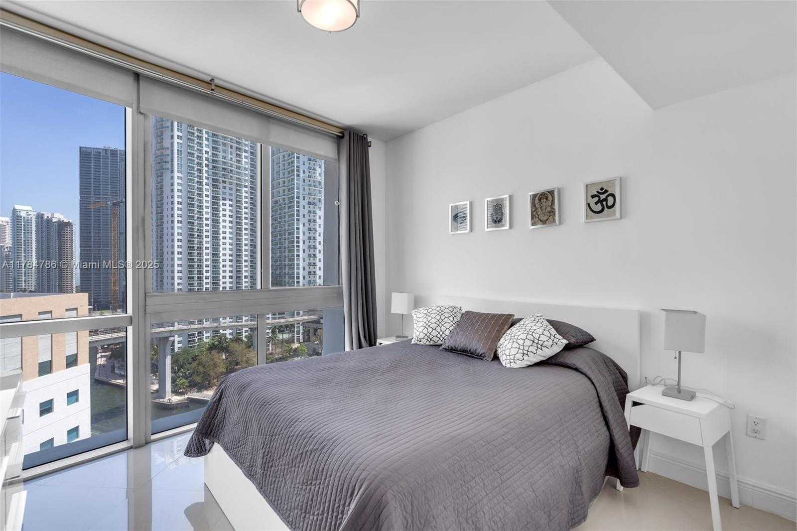 Small Image of 350 SOUTH MIAMI AVE #1601, Miami Number 13