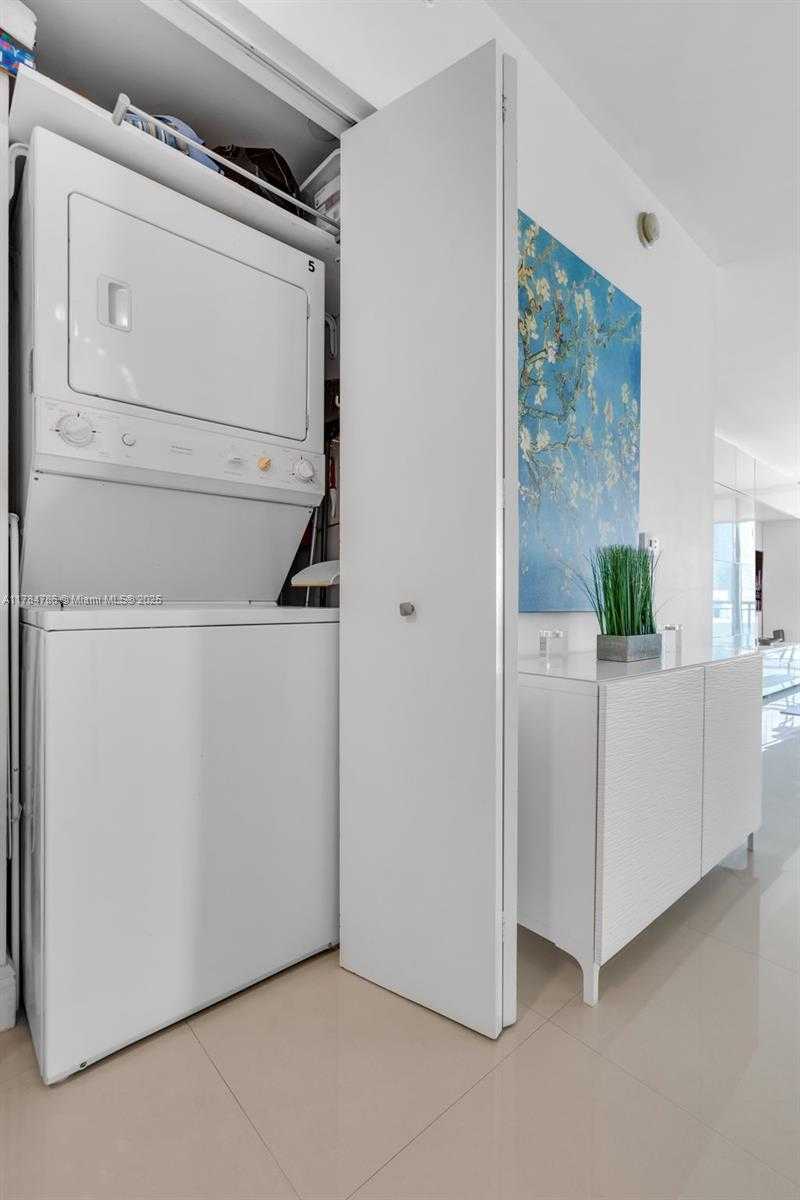 Small Image of 350 SOUTH MIAMI AVE #1601, Miami Number 21