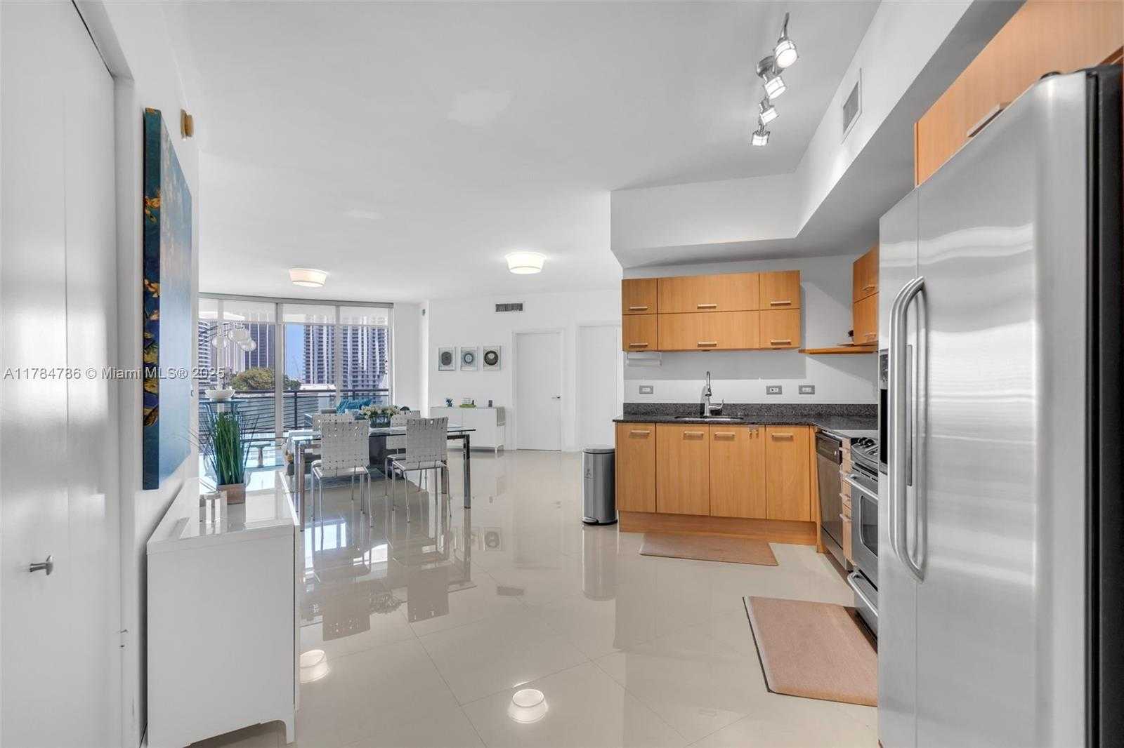Small Image of 350 SOUTH MIAMI AVE #1601, Miami Number 6