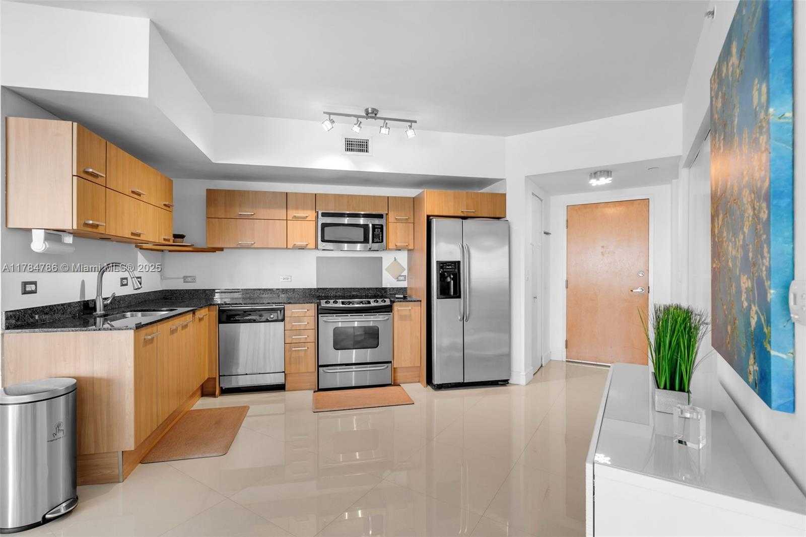 Small Image of 350 SOUTH MIAMI AVE #1601, Miami Number 7